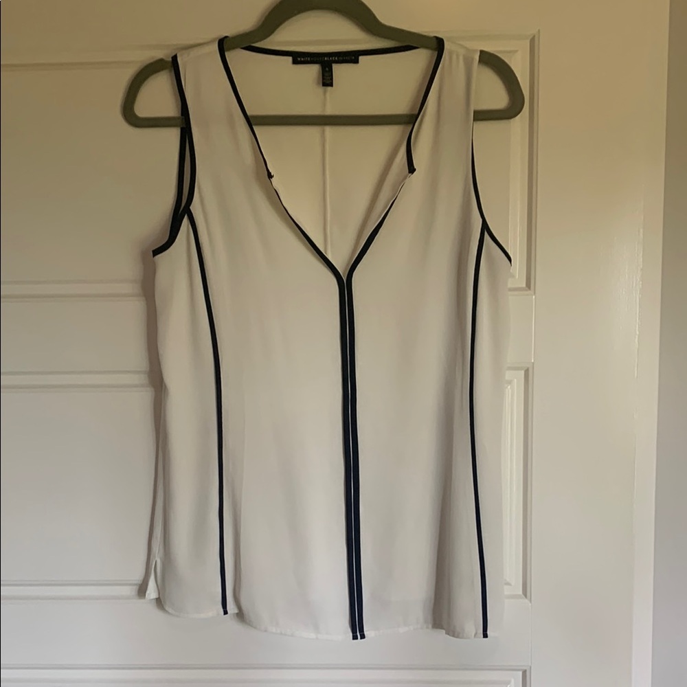 White House Black Market Fitted Sleeveless Blouse with Notched Collar
